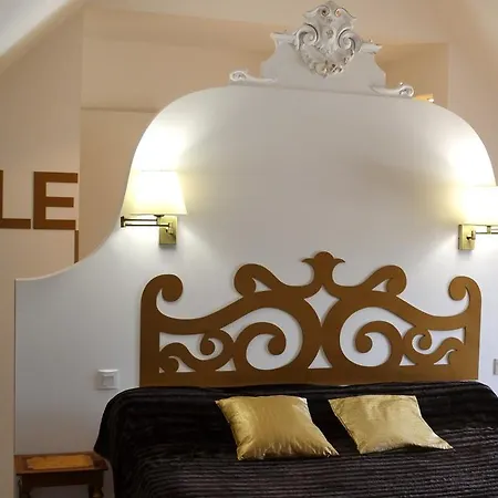 Le Domaine Du Chêne 2* Château-Gontier